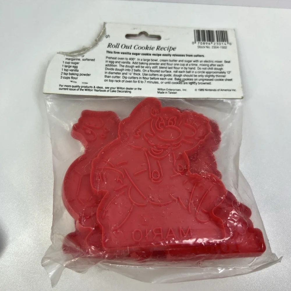 Vintage Wilton‎ Super Mario Bros Cookie Cutters Nintendo Luigi Koopa Spiny 1989